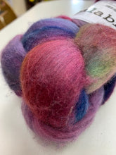 Load image into Gallery viewer, Nube Merino Roving