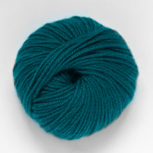 Load image into Gallery viewer, Clinton Hill Cashmere Bespoke Worsted
