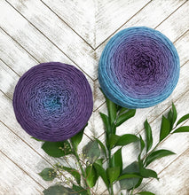 Load image into Gallery viewer, Mary Ann Blossoms
