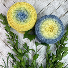 Load image into Gallery viewer, Mary Ann Blossoms
